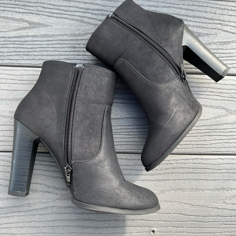 Women's side zip low platform chunky heel ankle booties black size 7